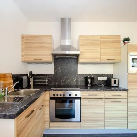 Kitz Residenz Six דירה קפרון