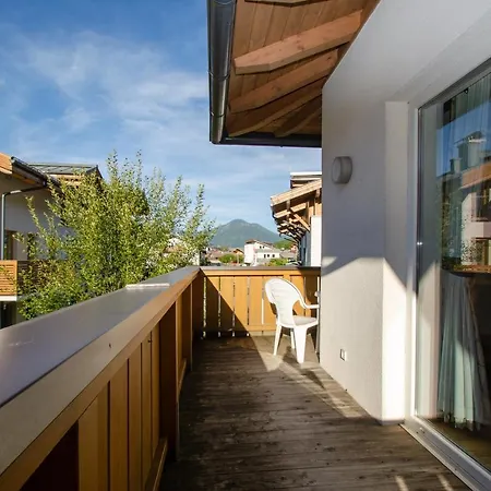 Kitz Residenz Six דירה קפרון